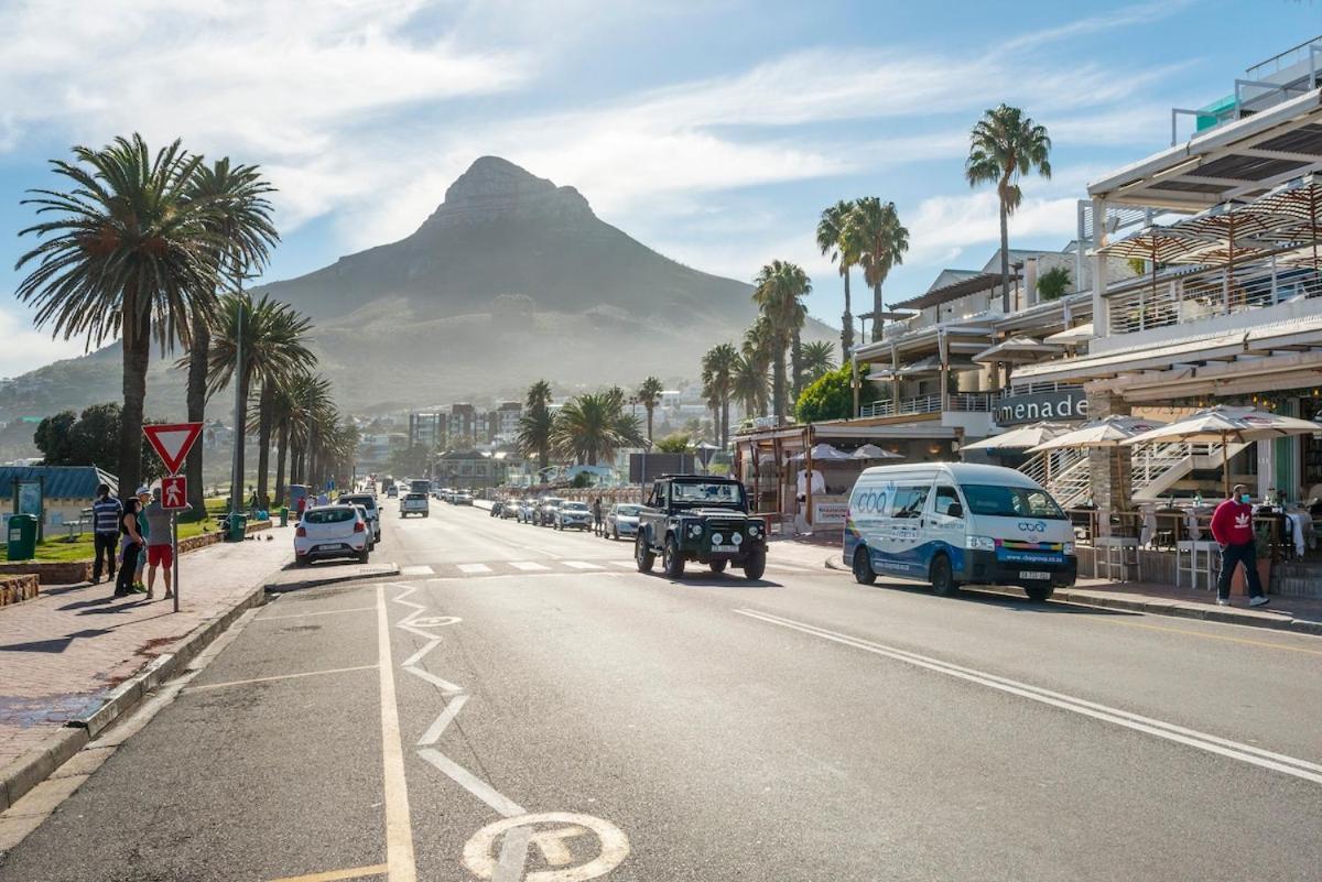 Lush Family Home In Prestigious Area Cape Town Bagian luar foto