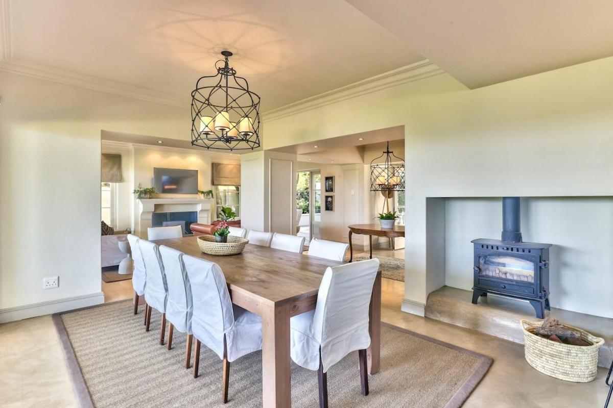 Lush Family Home In Prestigious Area Cape Town Bagian luar foto