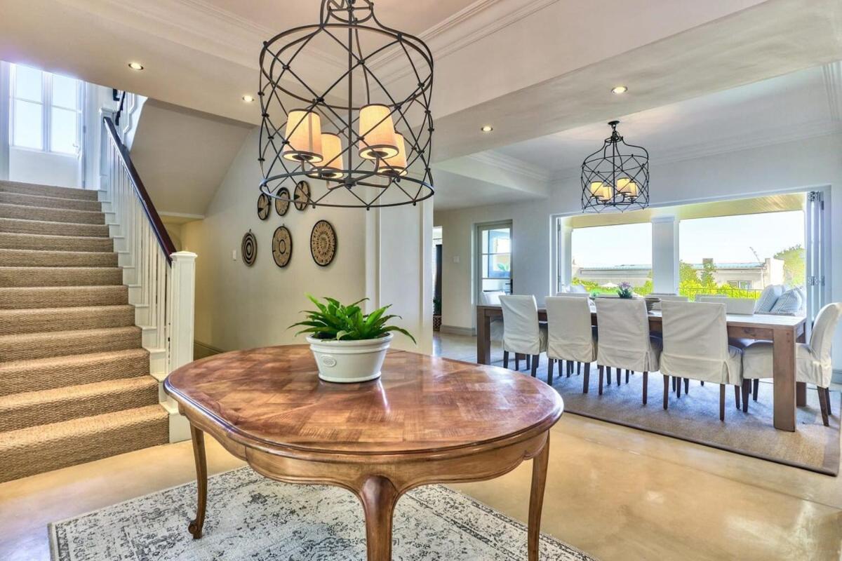 Lush Family Home In Prestigious Area Cape Town Bagian luar foto