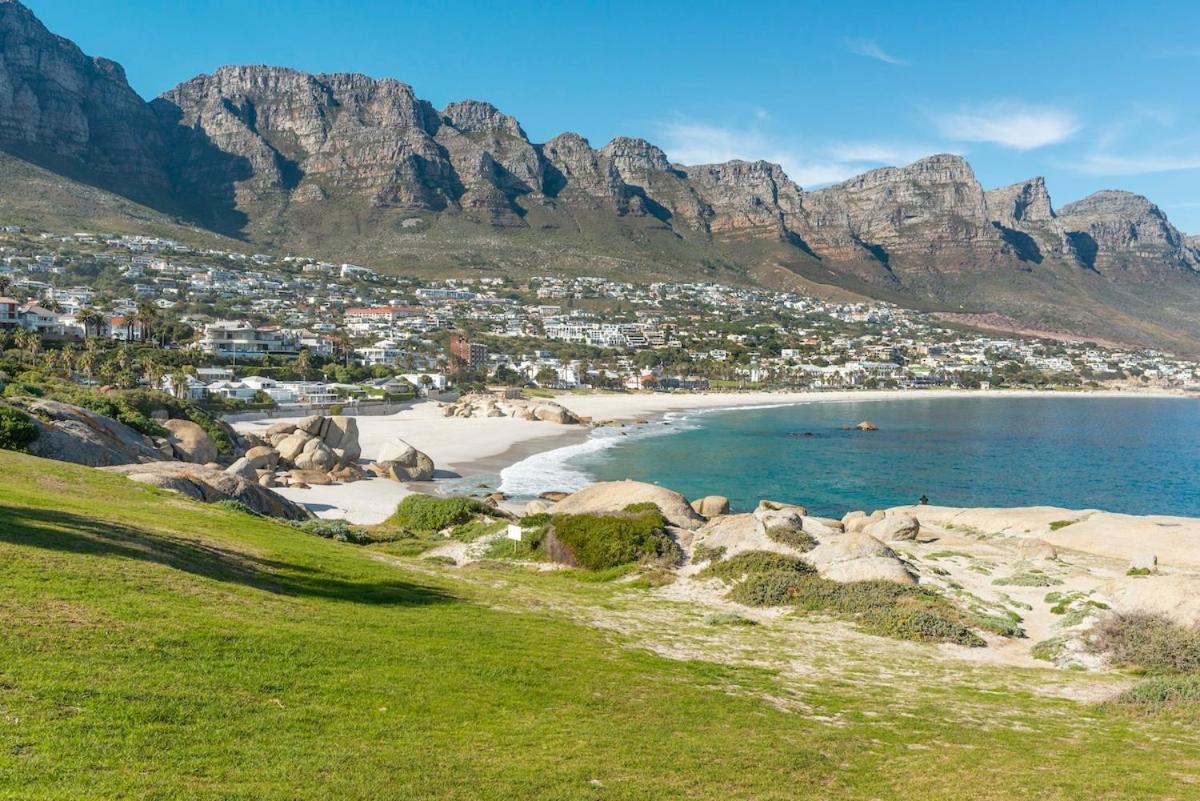 Lush Family Home In Prestigious Area Cape Town Bagian luar foto