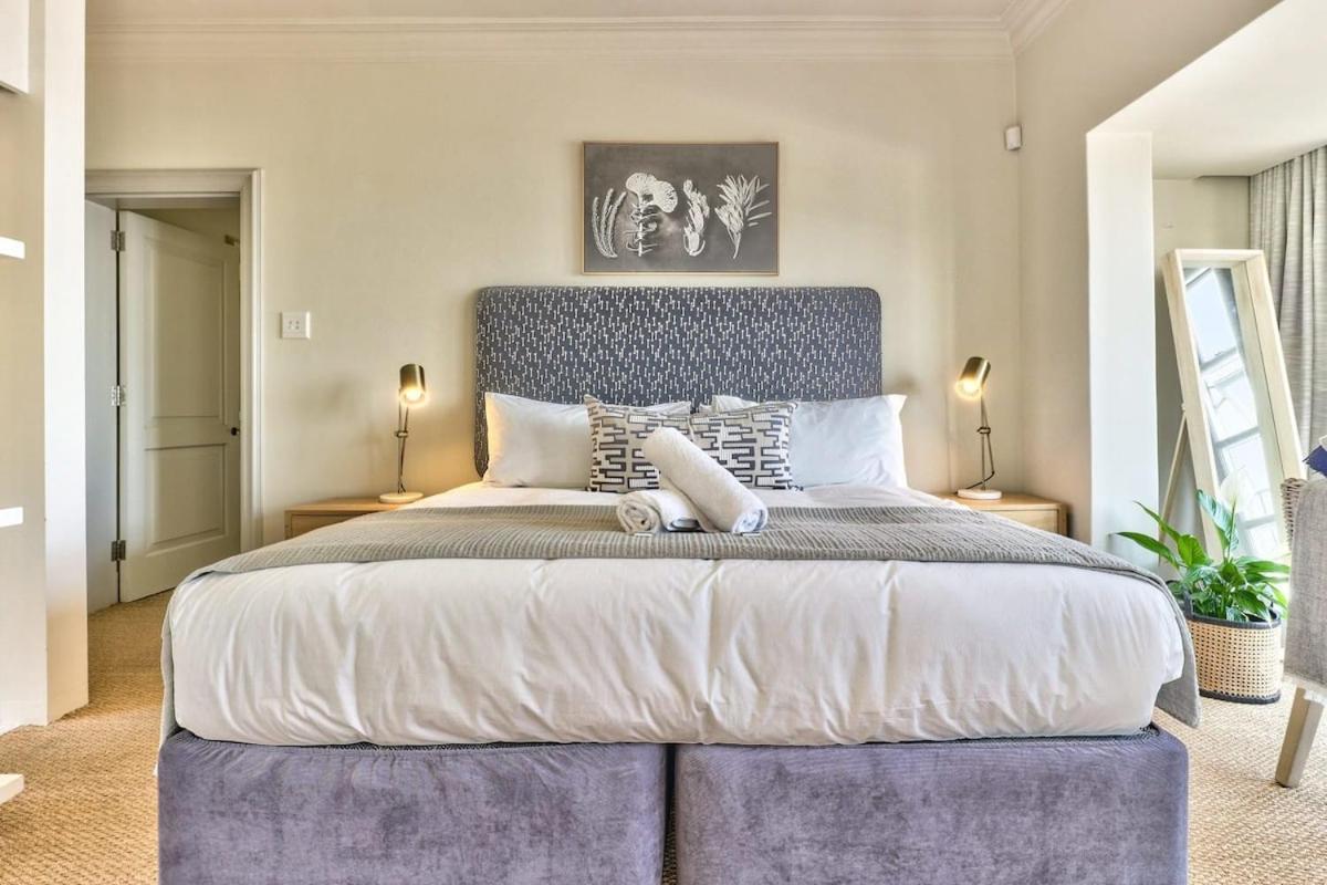 Lush Family Home In Prestigious Area Cape Town Bagian luar foto