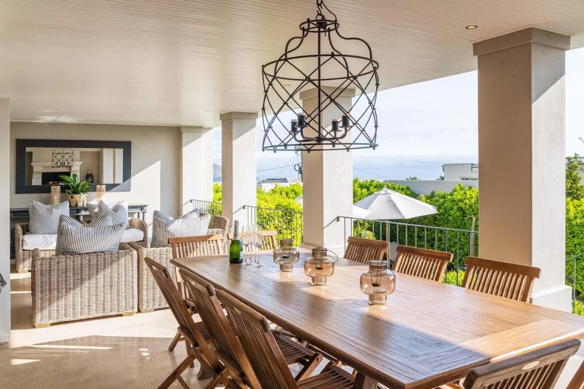 Lush Family Home In Prestigious Area Cape Town Bagian luar foto