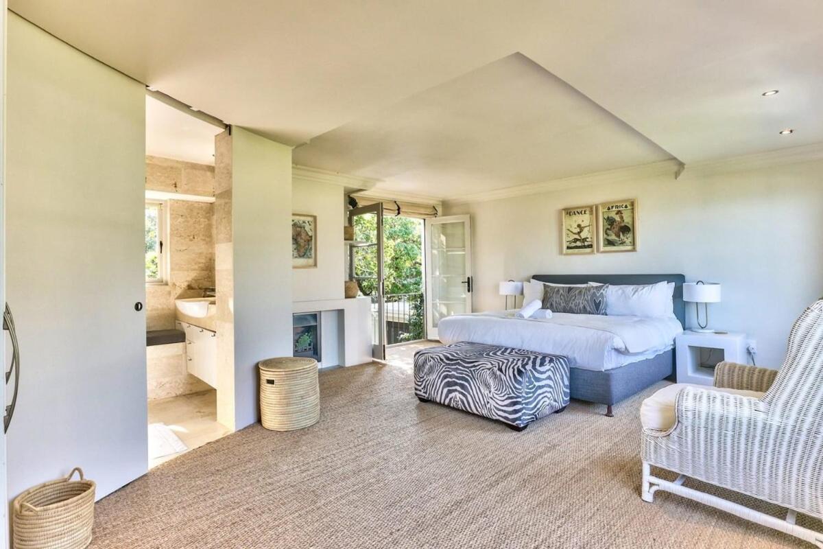Lush Family Home In Prestigious Area Cape Town Bagian luar foto